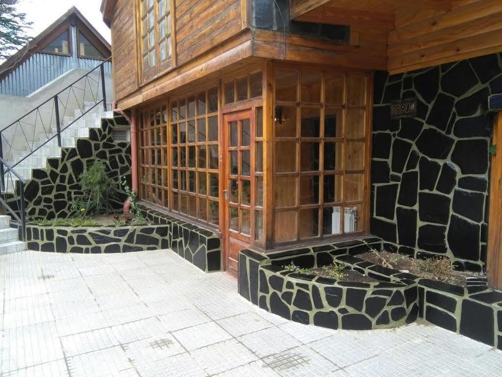 Casa Departamento En El Bosque Ushuaia Exterior foto